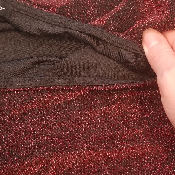 Zoey and Leelo red metallic short sleeve top size Medium - Picture 12 of 12